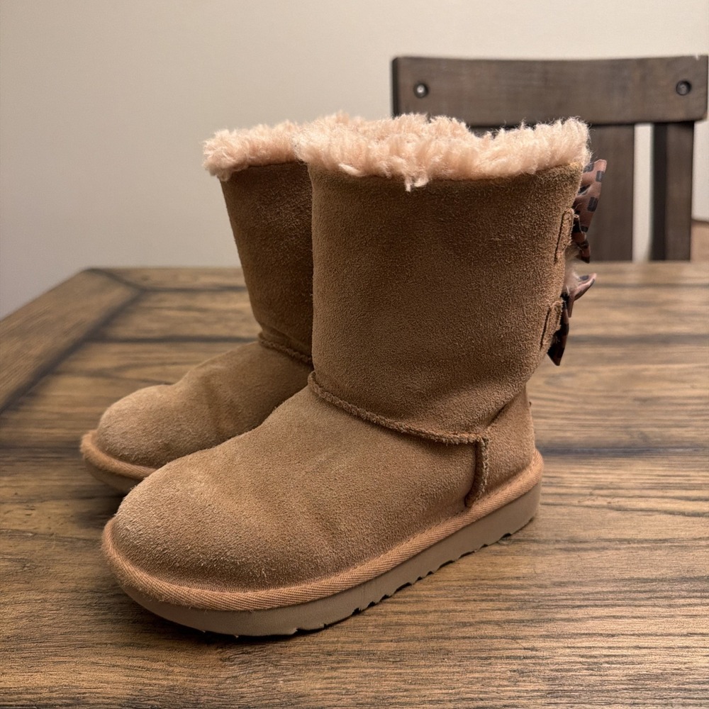 Kids Size 13C Uggs With Double Bows Brown …G5